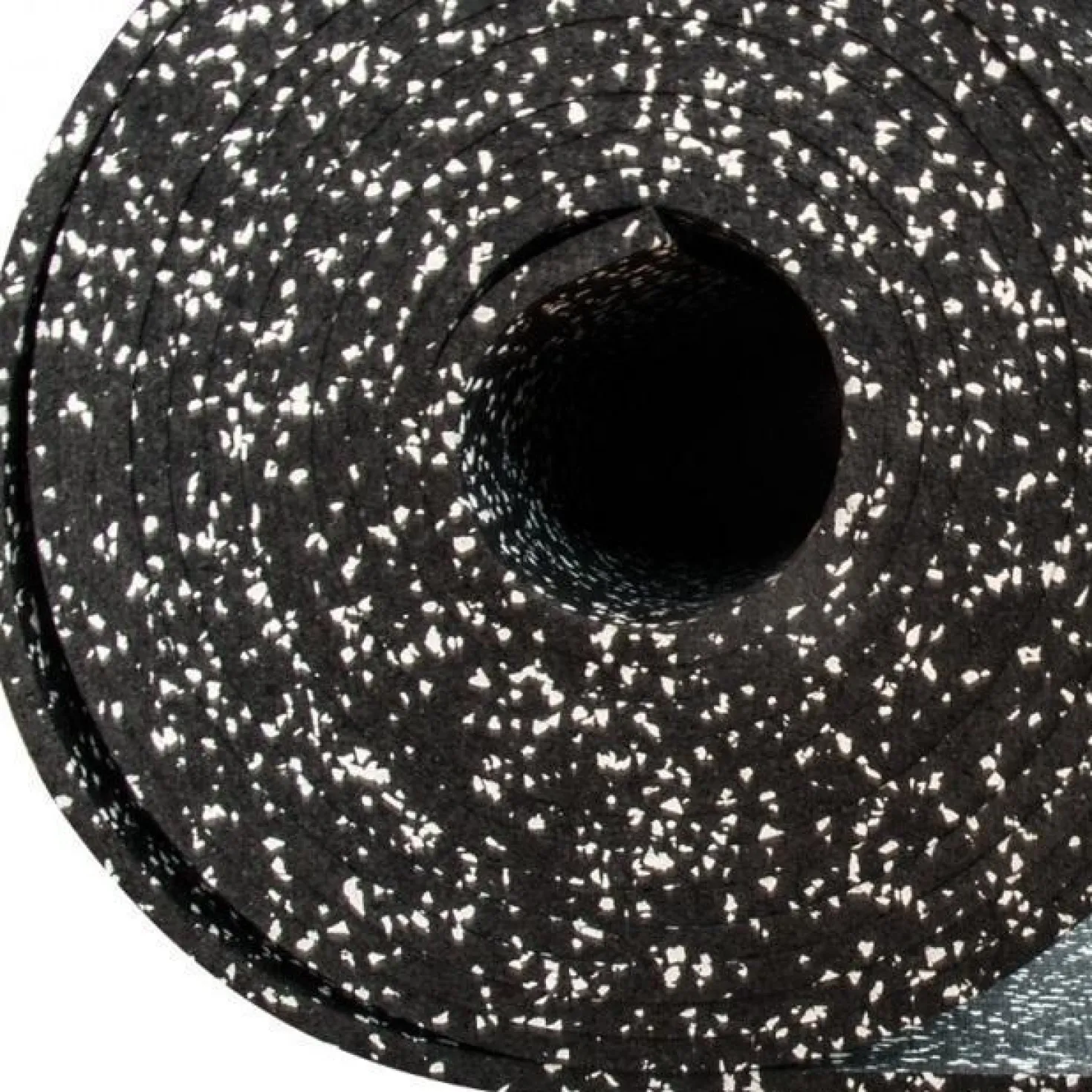 FitNord Kumimatto musta 4 mm (10m rulla) valkoisilla pilkuilla