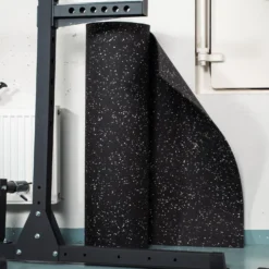FitNord Kumimatto musta 4 mm (10m rulla) valkoisilla pilkuilla