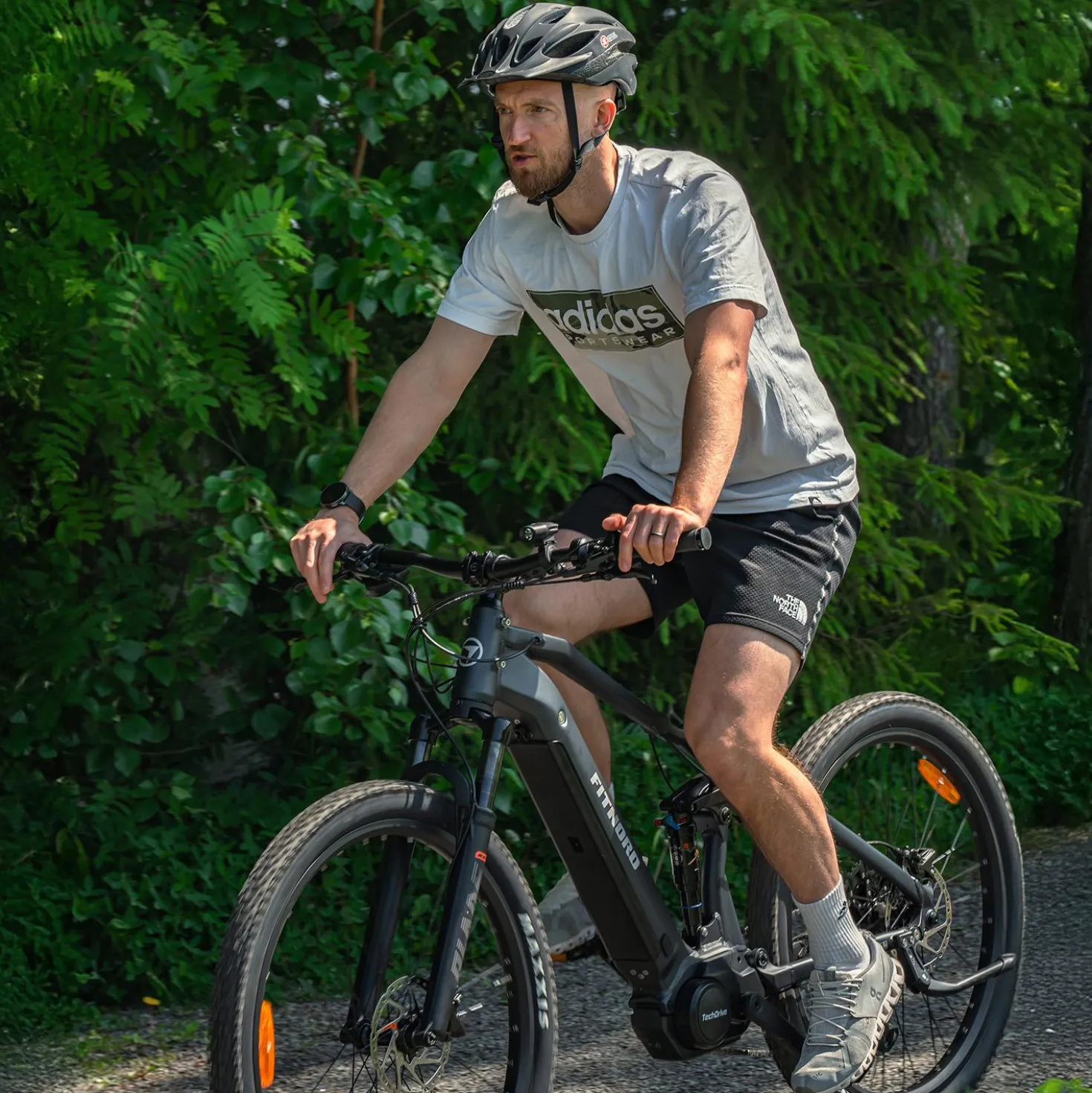 FitNord Ranger 700FS Sähkömaastopyörä G2, musta