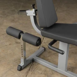 Polven ojennus- ja koukistuslaite Body-Solid GCEC340