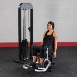 Reiden lähennys- ja loitonnuslaite painopakalla Body-Solid Pro Select