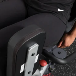 Reiden lähennys- ja loitonnuslaite painopakalla Body-Solid Pro Select