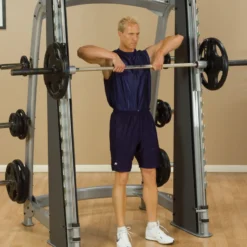 Smith-laite vastapainolla Body-Solid Pro Club Line