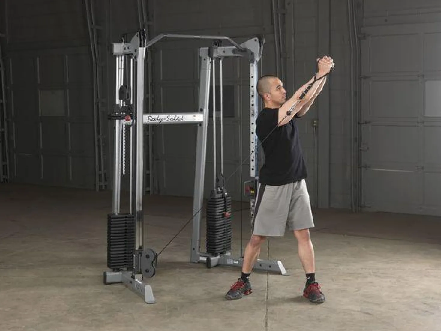 Taljalaite Body-Solid Compact Training Center 210