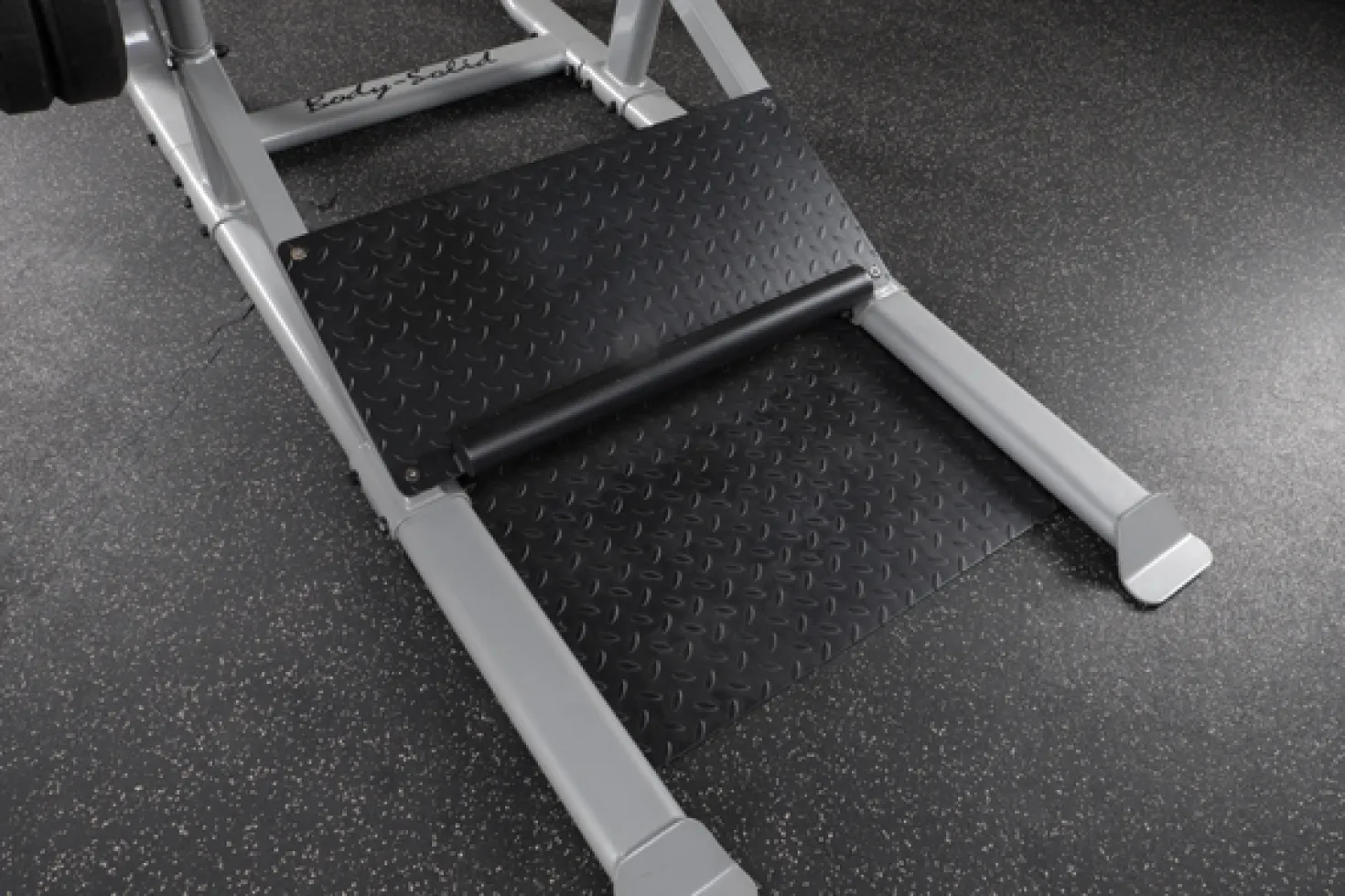 Vipuvarsi Hack-kyykky Body-Solid Pro Club Line